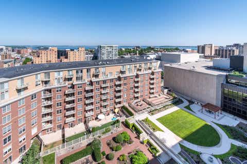 Photo of 360 W Washington Avenue 712 #712, Madison, WI 53703 (MLS # 2024288)