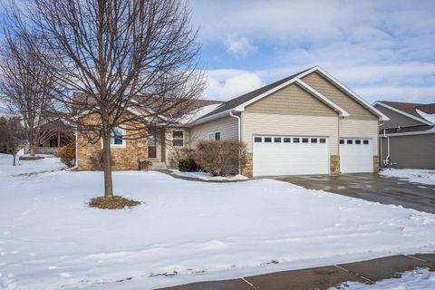 Photo of 4433 Memorial Circle, Windsor, WI 53598 (MLS # 2016092)