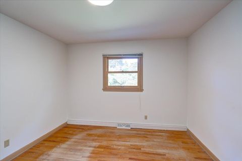 Tiny photo for 5018 Holiday Drive, Madison, WI 53705 (MLS # 2009892)