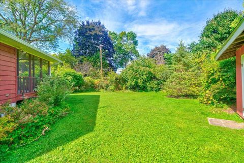 Tiny photo for 5018 Holiday Drive, Madison, WI 53705 (MLS # 2009892)