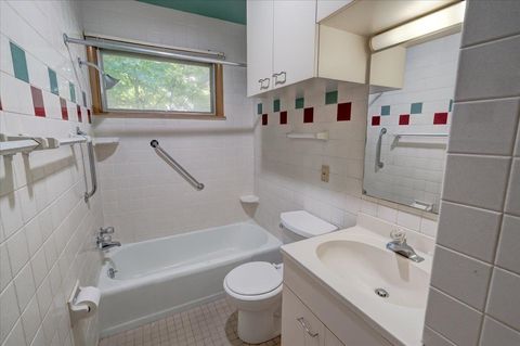 Tiny photo for 5018 Holiday Drive, Madison, WI 53705 (MLS # 2009892)