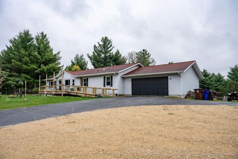 Photo of 1581 Evergreen Avenue, Adams, WI 53910 (MLS # 2022485)