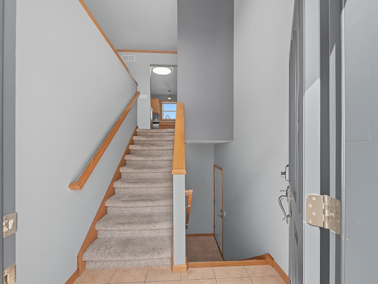 6738 Henry Road - Photo 4