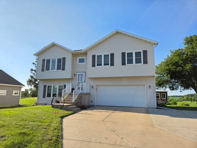 6738 Henry Road