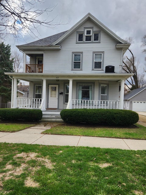 Photo of 309 Oak Street, Stoughton, WI 53589 (MLS # 2027855)