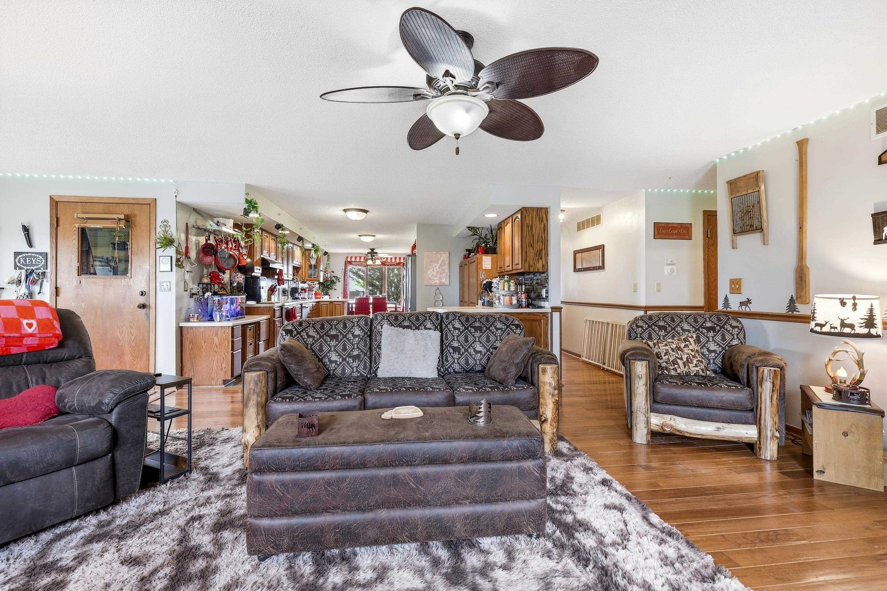 9096 E Stagecoach Trail