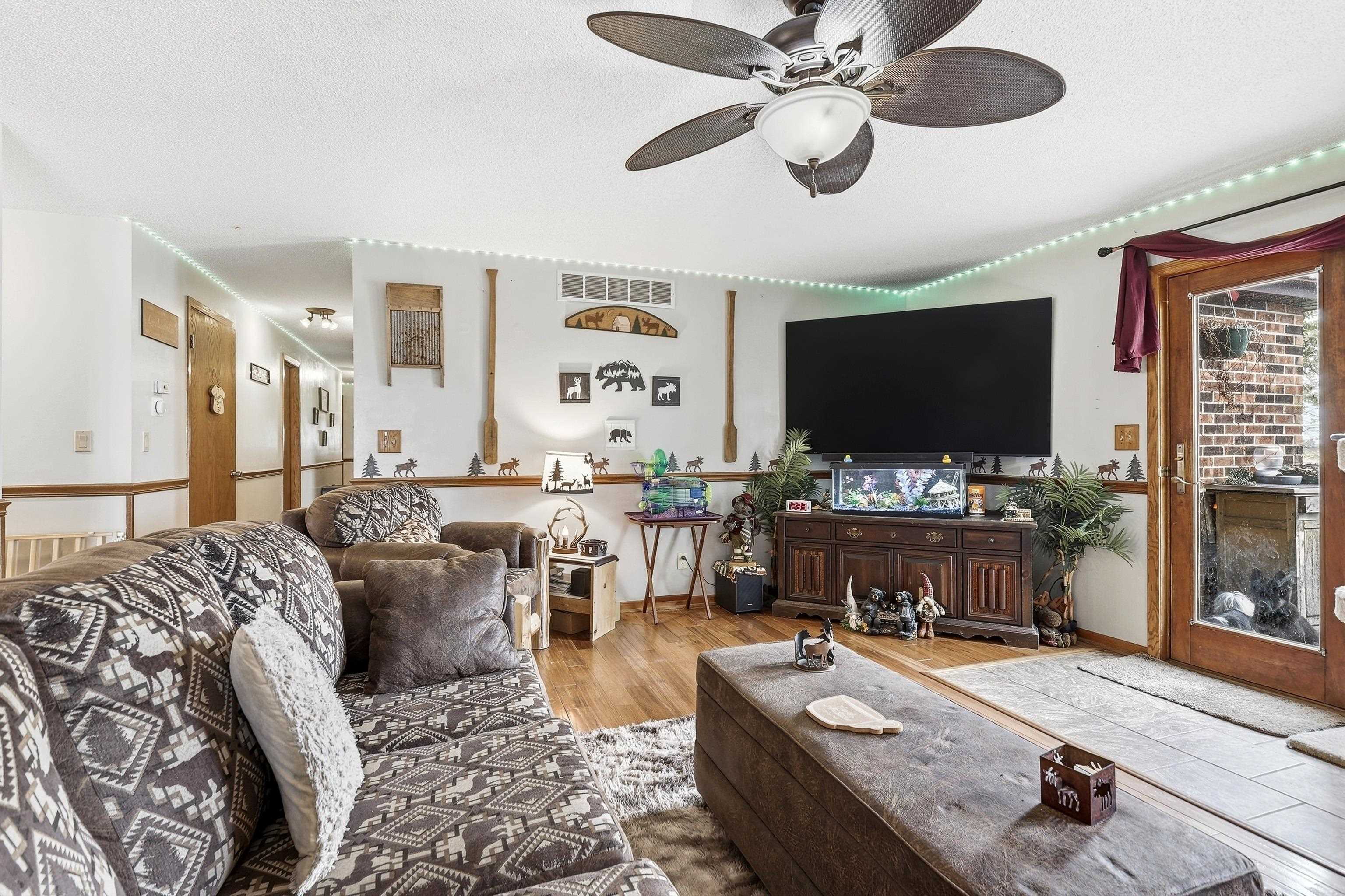 9096 E Stagecoach Trail