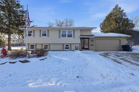 Photo of 238 South Street, Juneau, WI 53039 (MLS # 2015812)
