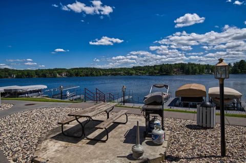 Photo of 530 E Hiawatha Drive 315 #315, Wisconsin Dells, WI 53965 (MLS # 2006490)