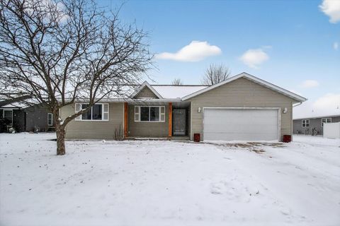 Photo of 52 Gunther Drive, Evansville, WI 53536 (MLS # 2014797)