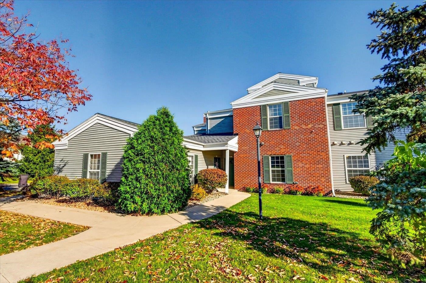 5439 Congress Avenue