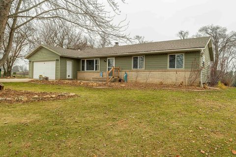 Photo of W5526 Rolling Acres Lane, Monroe, WI 53566 (MLS # 2013286)