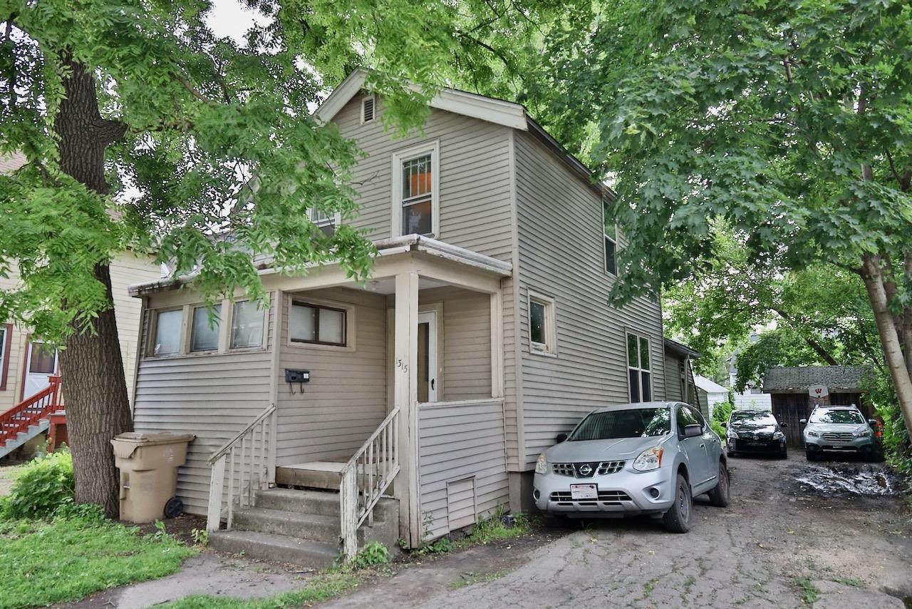 1315 Bowen Court
