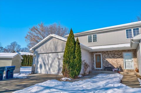 Photo of 203 Cody Circle, Marshall, WI 53559 (MLS # 2016088)