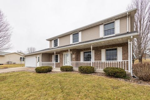 Photo of 80 Zephyr Street, Benton, WI 53803 (MLS # 2018284)