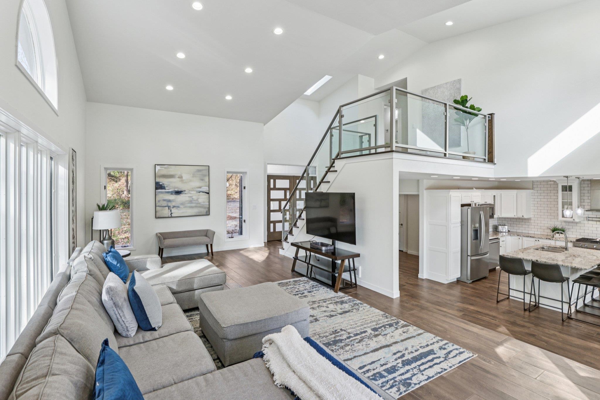 Portage, Wisconsin 53901, United States, 5 Bedrooms Bedrooms, ,5 BathroomsBathrooms,Residential,Active,243669