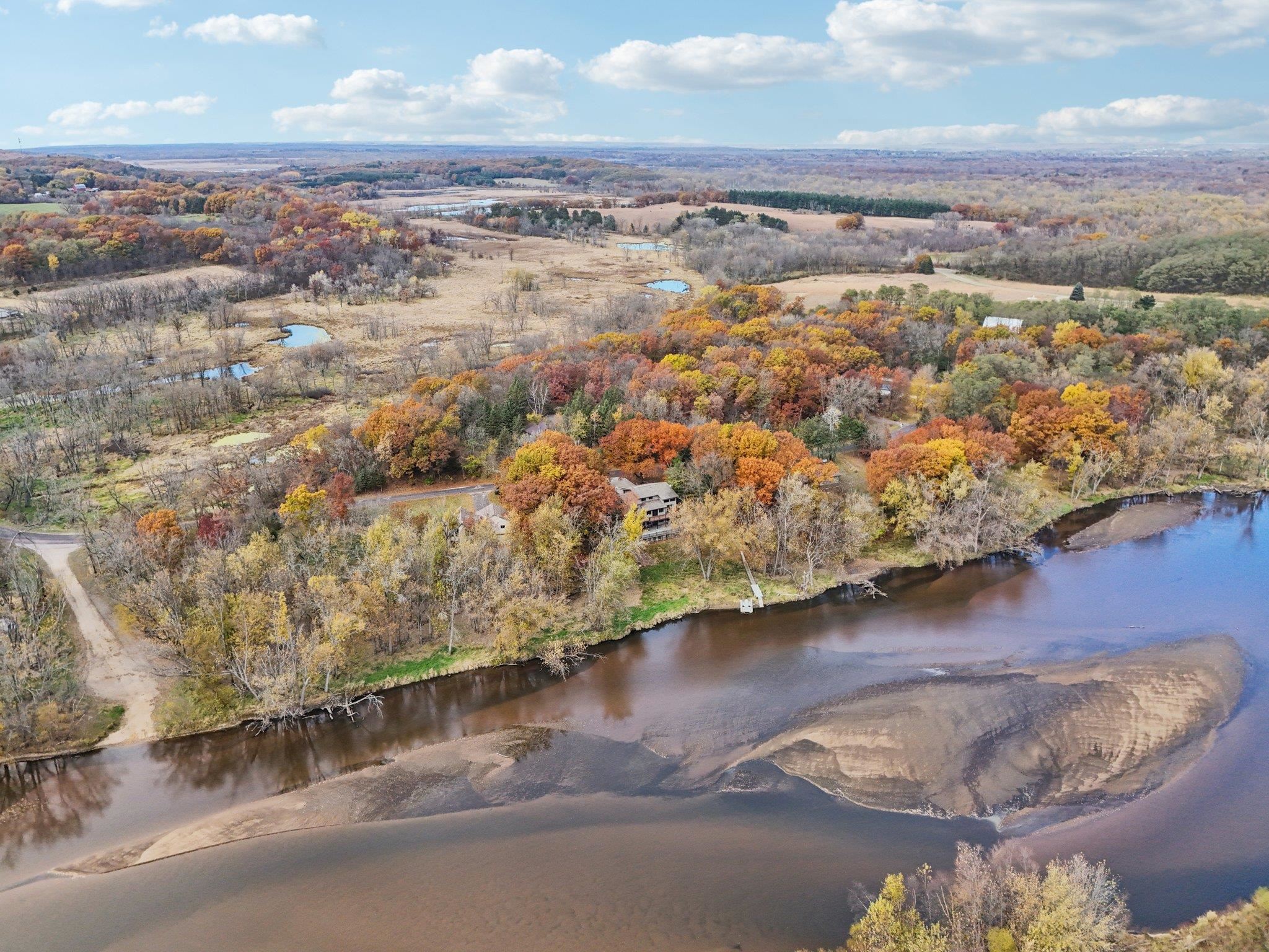 Portage, Wisconsin 53901, United States, 5 Bedrooms Bedrooms, ,5 BathroomsBathrooms,Residential,Active,243669
