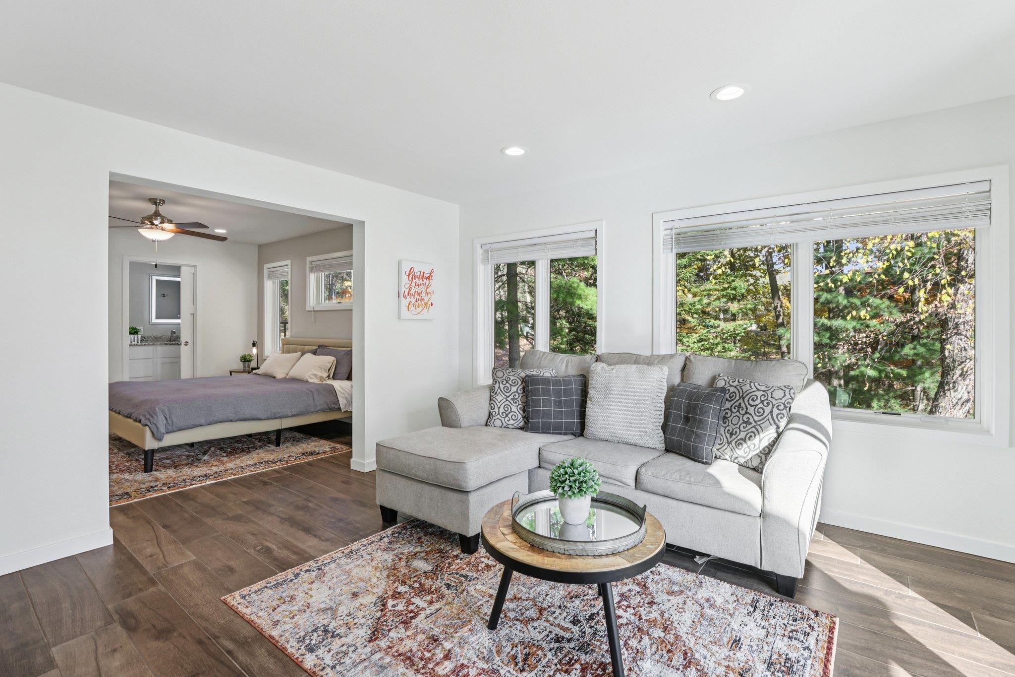 Portage, Wisconsin 53901, United States, 5 Bedrooms Bedrooms, ,5 BathroomsBathrooms,Residential,Active,243669