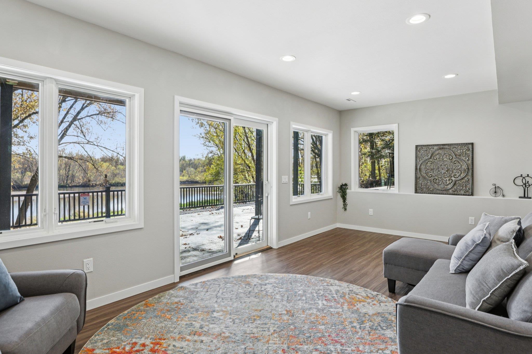 Portage, Wisconsin 53901, United States, 5 Bedrooms Bedrooms, ,5 BathroomsBathrooms,Residential,Active,243669