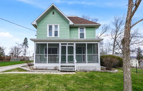 Photo of 411 W Church Street, Belleville, WI 53508 (MLS # 2020172)