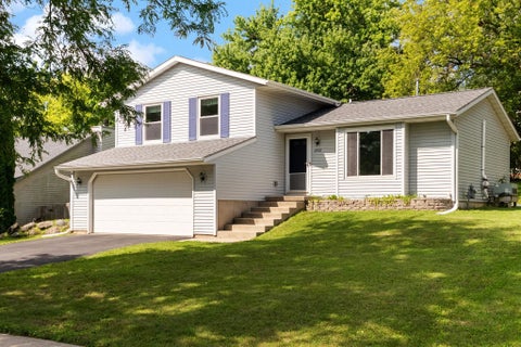 Photo of 2722 Fell Road, Madison, WI 53713 (MLS # 2034351)