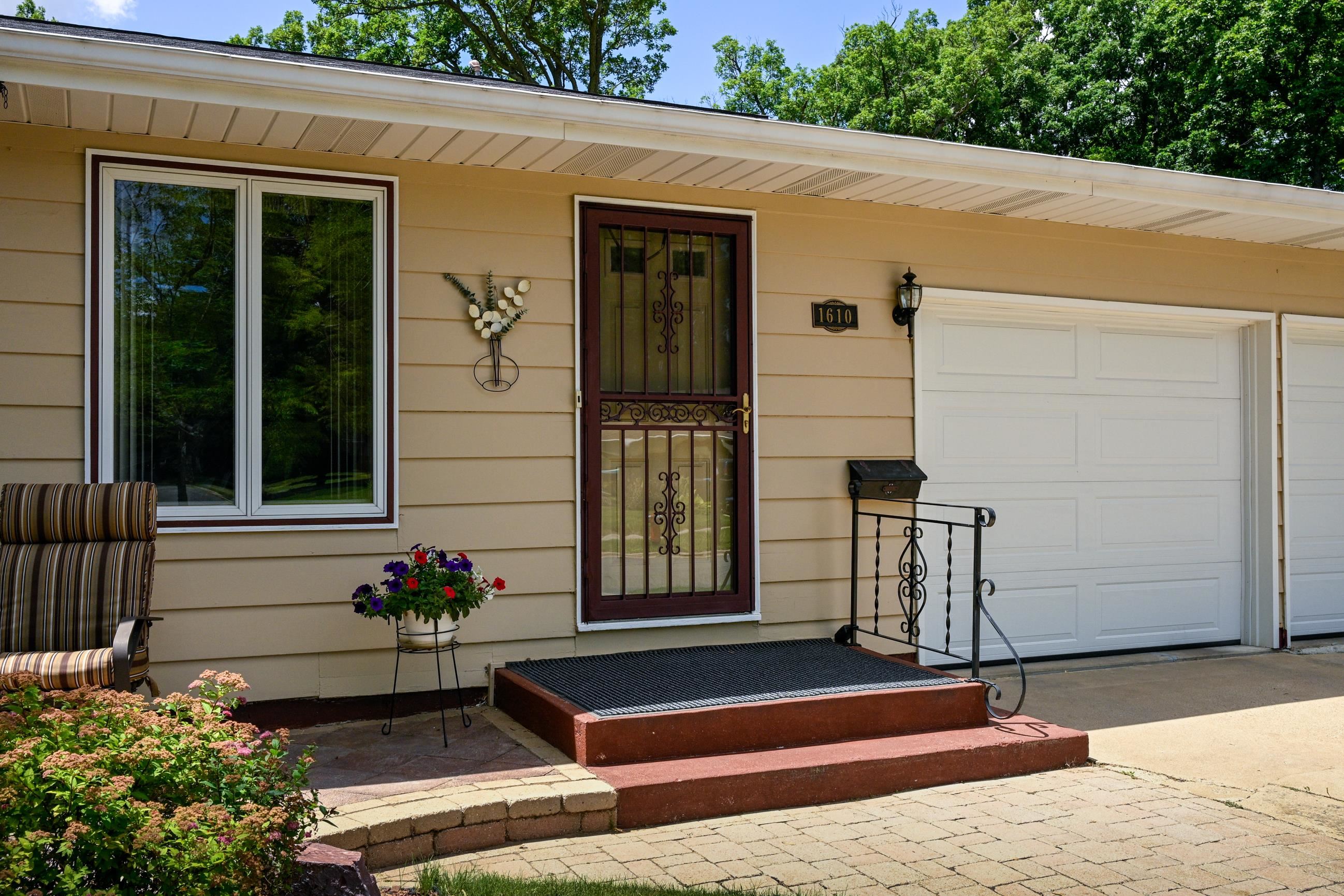 1610 Homberg Lane