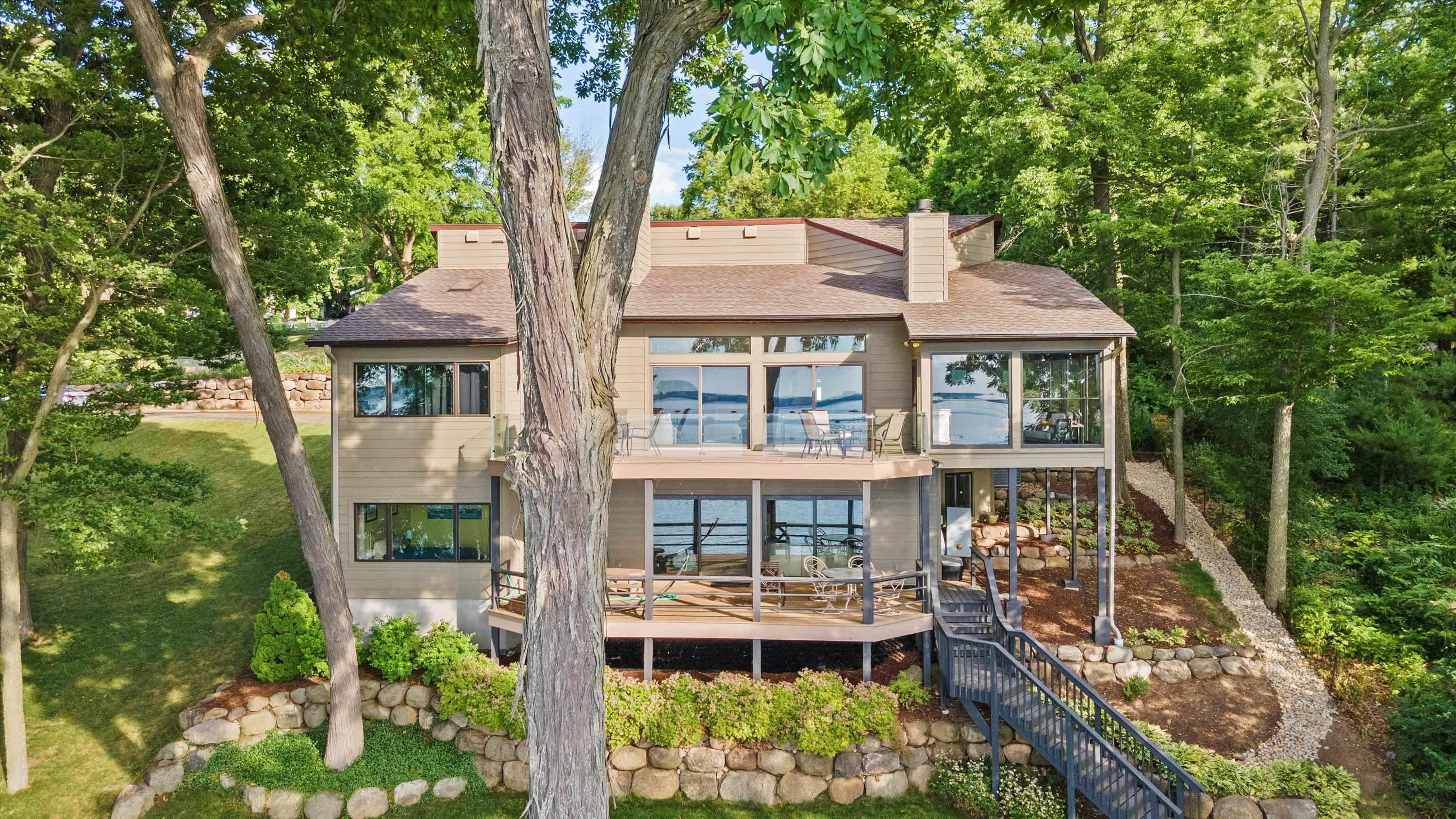 2328 County Road AB