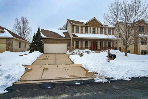 Photo of 5648 Silver Oak Drive, Fitchburg, WI 53711 (MLS # 2018349)