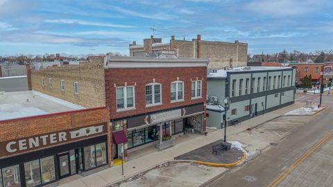 Photo of 112-1/2 S Spring Street, Beaver Dam, WI 53916 (MLS # 2014692)