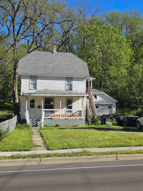 Photo of 231 E Racine Street, Janesville, WI 53545 (MLS # 2023023)
