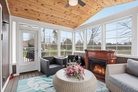 Photo of 1707 Sapphire Way, Sun Prairie, WI 53590 (MLS # 2020182)