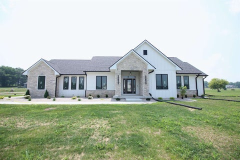 Photo of 5143 N Brownwood Drive, Janesville, WI 53545 (MLS # 2024647)