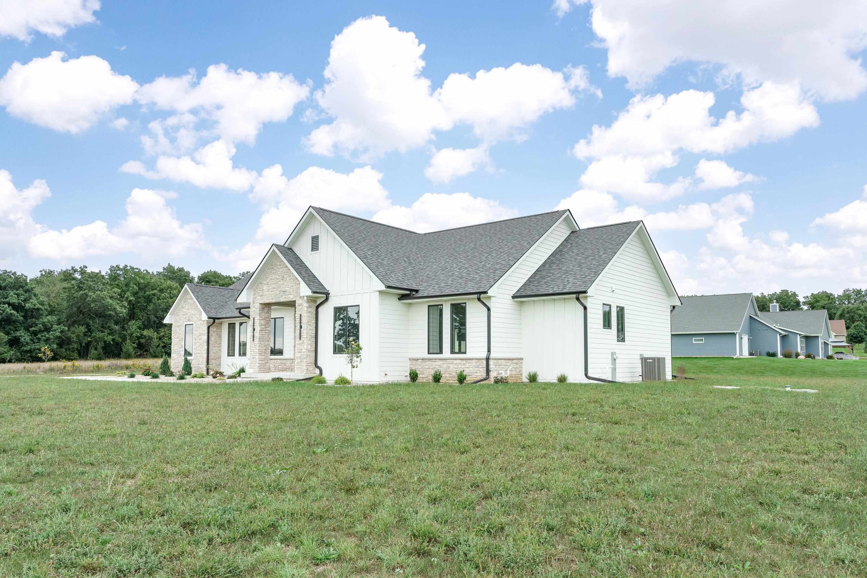 5143 N Brownwood Drive