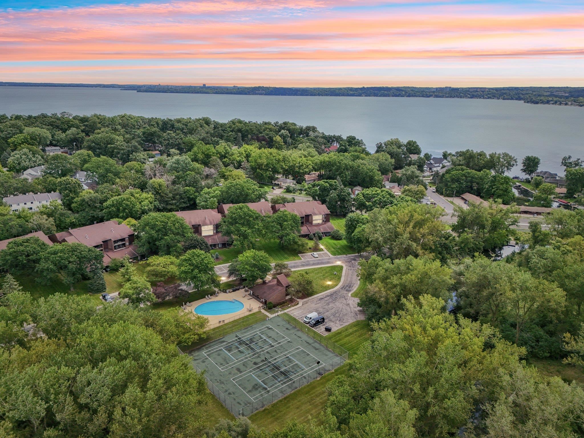 3108 Creek View Drive 7