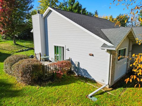 Tiny photo for 2208 N Page Street, Stoughton, WI 53589 (MLS # 2011061)