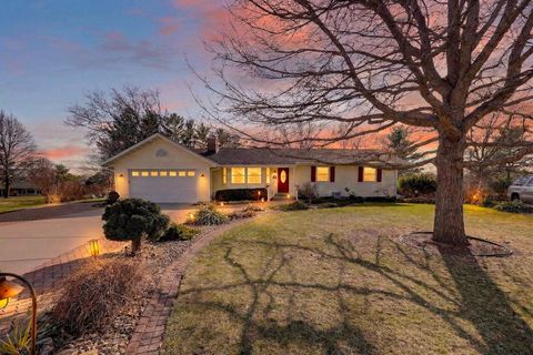 Photo of 3506 Greendale Court, Janesville, WI 53546 (MLS # 2018082)