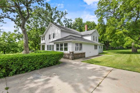 Tiny photo for 540 North Street, Green Lake, WI 54941 (MLS # 2004949)