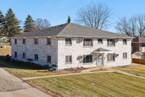 Photo of 505 Alan Drive, Mount Horeb, WI 53572 (MLS # 2017059)