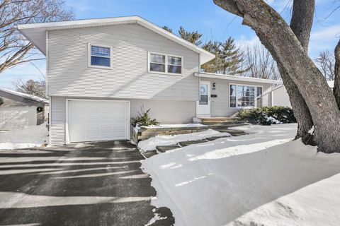 Photo of 125 Cameo Lane, Madison, WI 53714 (MLS # 2015525)
