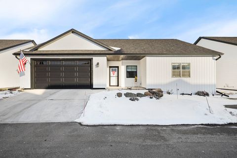 Photo of 204 Bonnie Lane, Belleville, WI 53508 (MLS # 2015824)