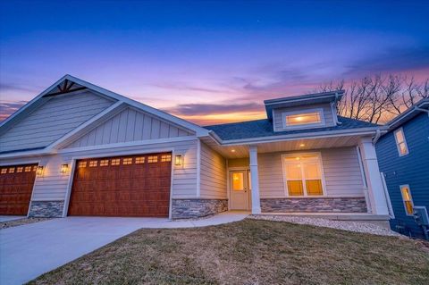 Photo of 6485 Ridge View Way, Deforest, WI 53532 (MLS # 2020827)