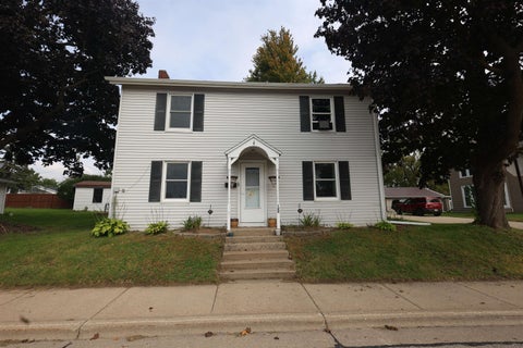 Photo of 120 E Furnace Street, Platteville, WI 53818 (MLS # 2033503)