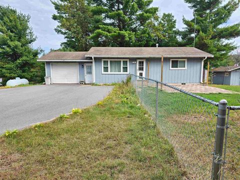 Photo of N8634 4th Avenue, Westfield, WI 53964 (MLS # 2009199) Photo of N8634 4th Avenue, Westfield, WI 53964 (MLS # 2009199)