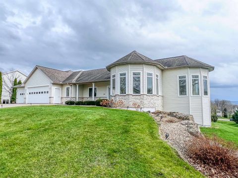 Photo of 1106 21st Street, Baraboo, WI 53913 (MLS # 2020789)
