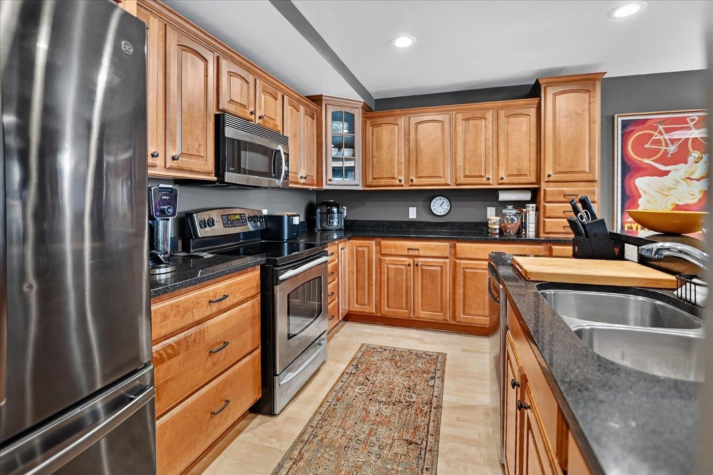 123 W Washington Avenue 706