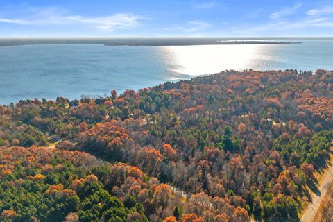 Photo of N13692 Pinewood Drive, Necedah, WI 54646 (MLS # 2012072)