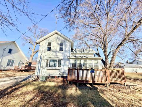 Photo of 102 N Taylor Street, Albany, WI 53502 (MLS # 2018143)