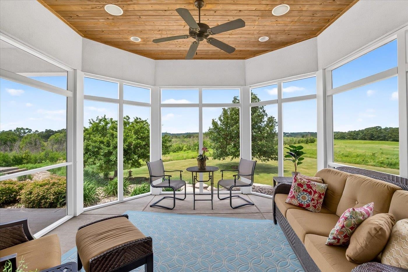 7876 Autumn Pond Trail