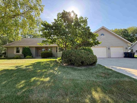 Photo of 3259 Thames Lane, Janesville, WI 53546 (MLS # 2024522)