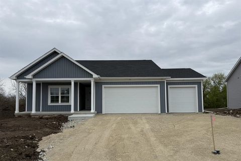 Photo of 405 Ridge Court, Orfordville, WI 53576 (MLS # 2023058)